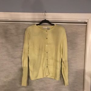 Croft and Barrow pale yellow soft cardigan